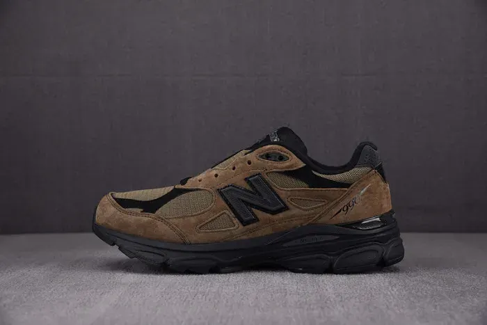 New Balance Sneaker
