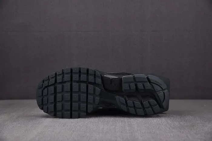 Nike Zoom Vomero 5 A Cold Wall Black At3152-001, alternate view