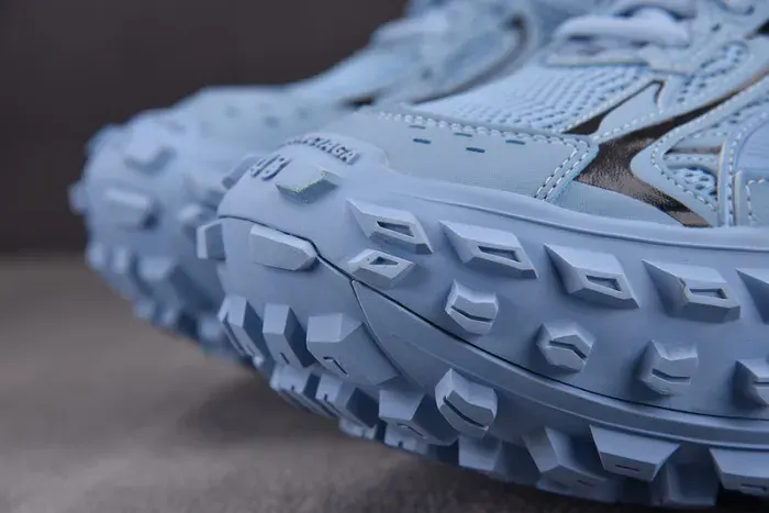 Balenciaga Sneaker, alternate view