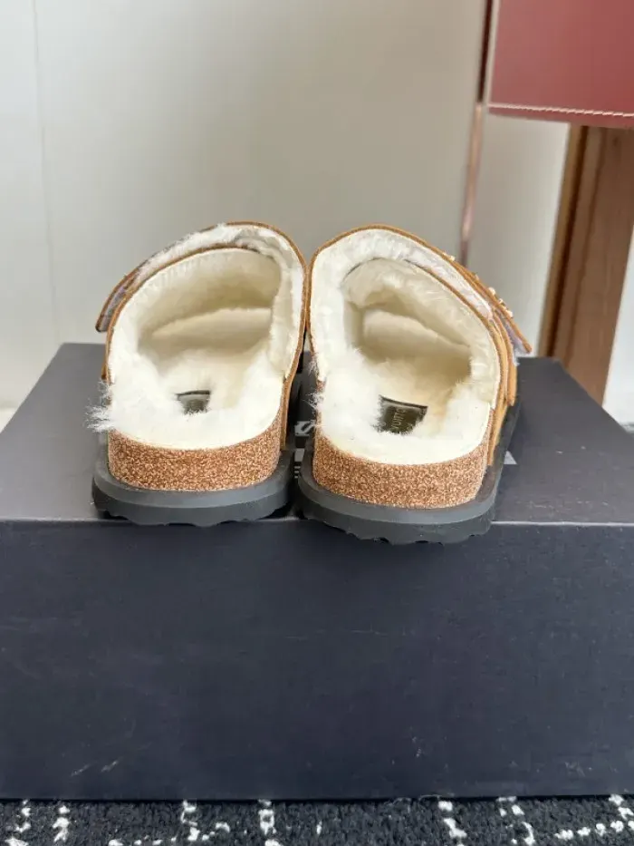 Louis Vuitton Sandal, alternate view