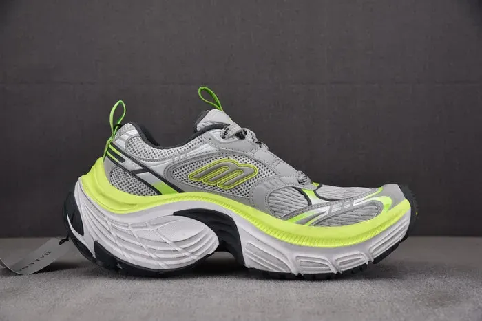 Balenciaga Sneaker, alternate view