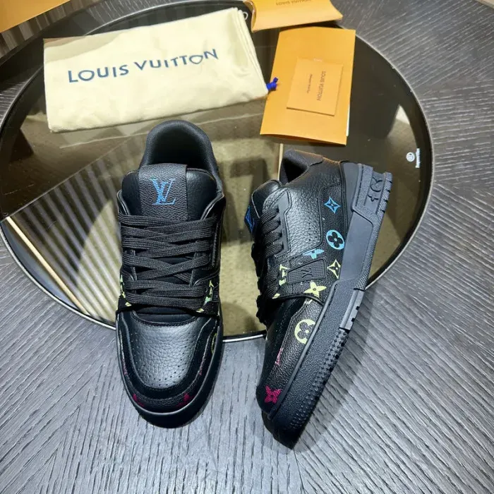 Louis Vuitton Sneaker