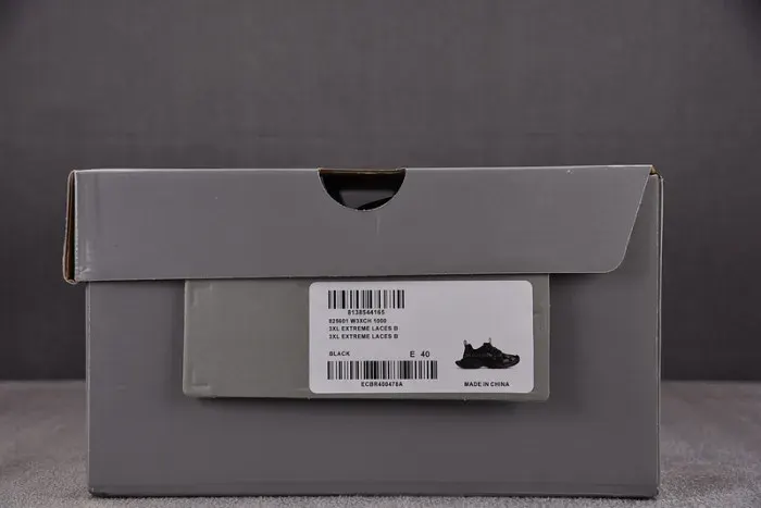 Balenciaga Sneaker, alternate view