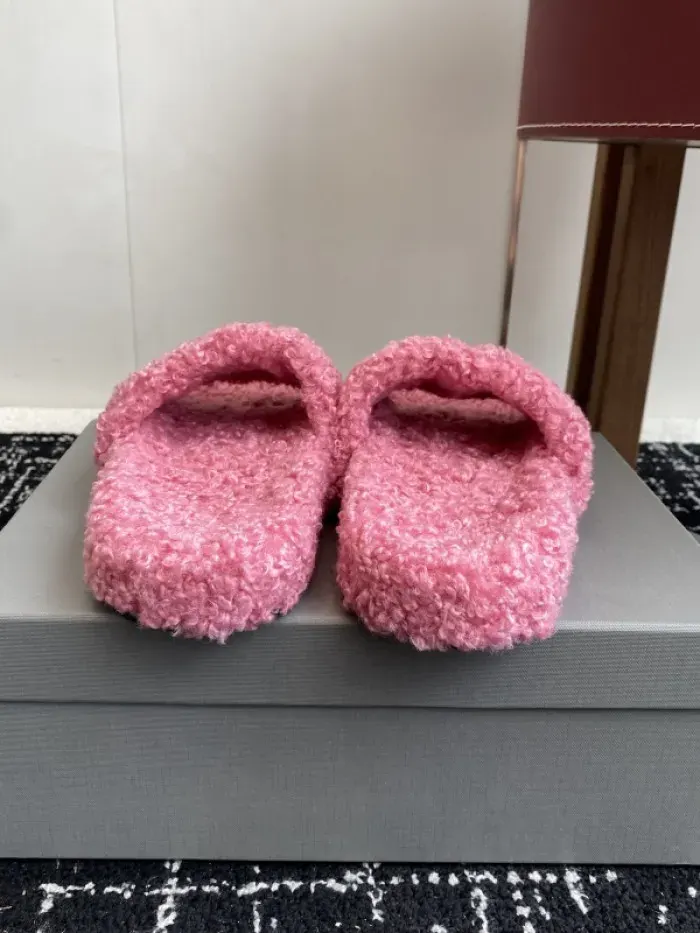 Bl Sandal, alternate view