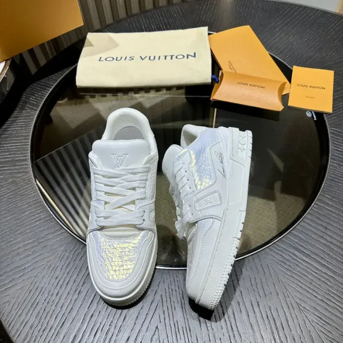 Louis Vuitton Sneaker