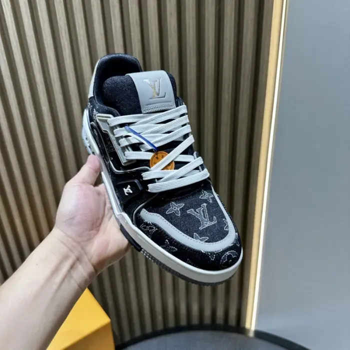 Louis Vuitton Sneaker, alternate view