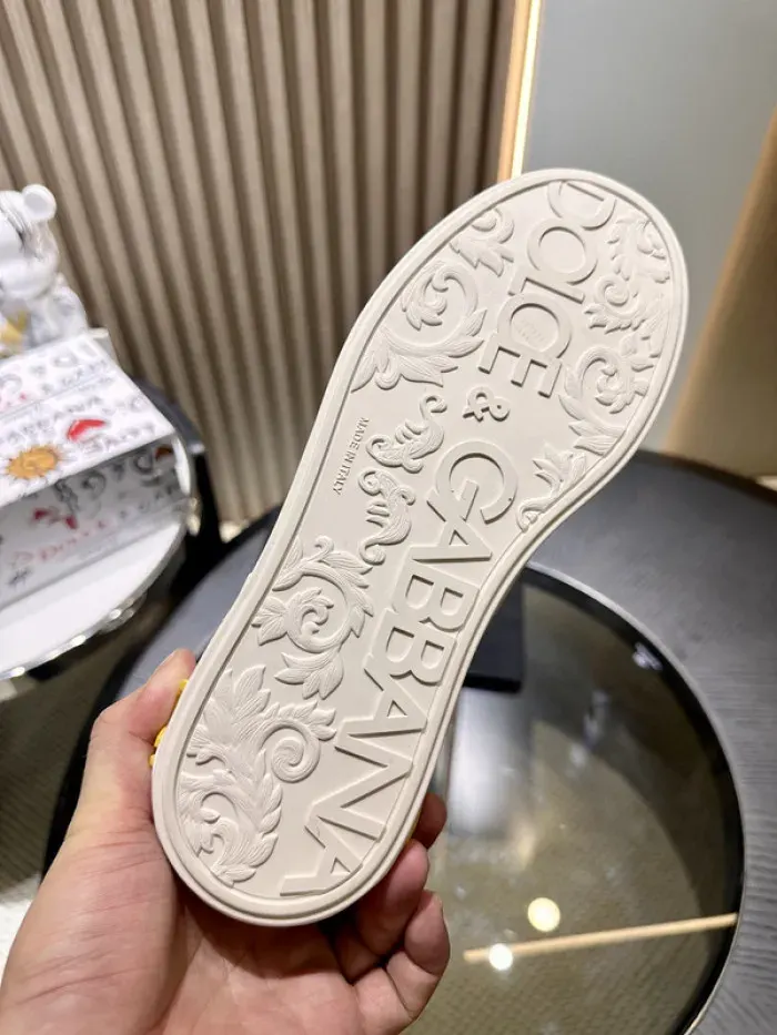 D&G Sneaker, alternate view