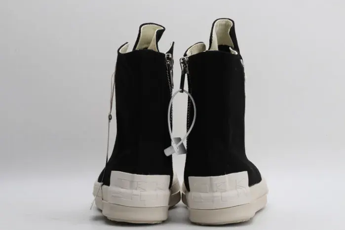 Rick Owens, alternate view