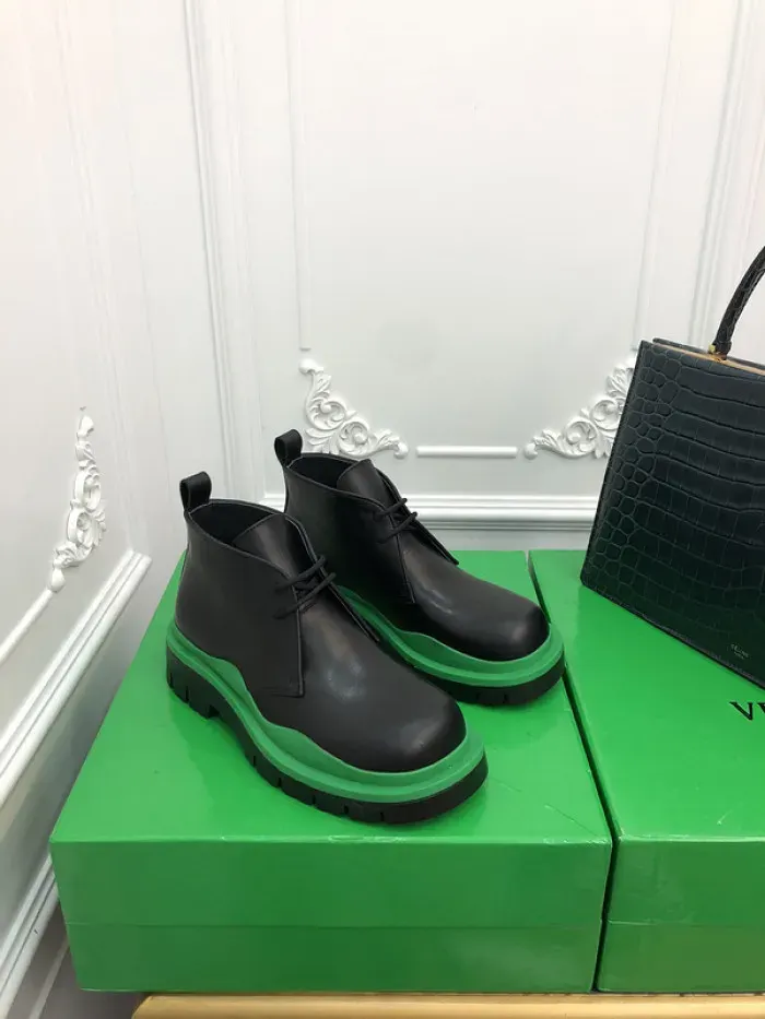 Bv Boots, alternate view