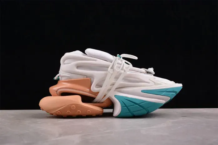 Balmain Sneaker, alternate view