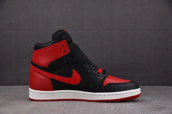 Air Jordan 1 Retro High '85 Og Bred (2025) Hv6674-067, alternate view