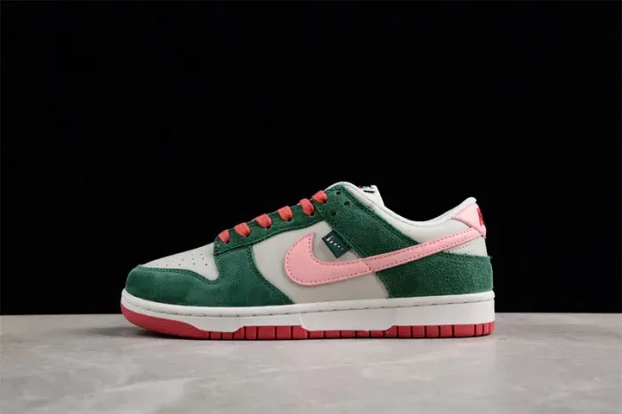 Nike Dunk Low Se All Petals United Fir Green (Women’s) Fn8923-061