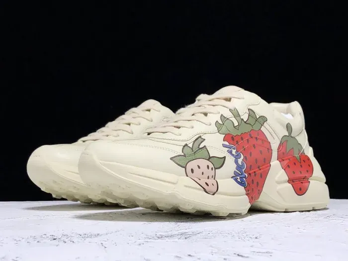 Gui Sneaker, alternate view