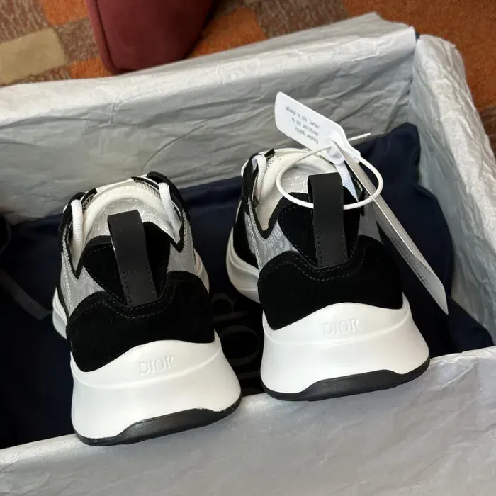 Dior B25 Sneaker, alternate view
