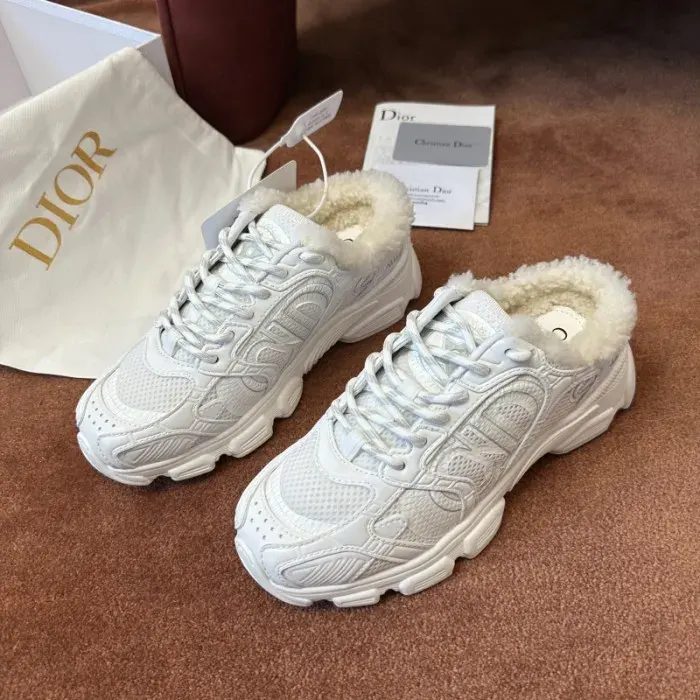 Dior Sneaker, alternate view