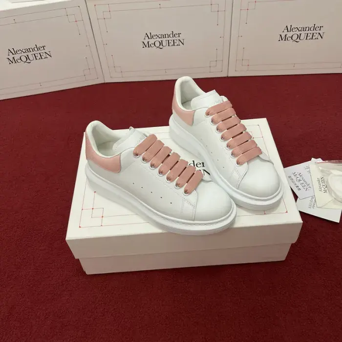 Alexander McQueen Sneaker