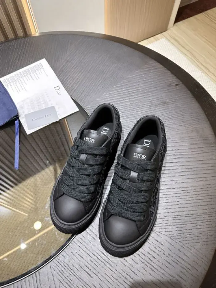 Dior Sneaker, alternate view