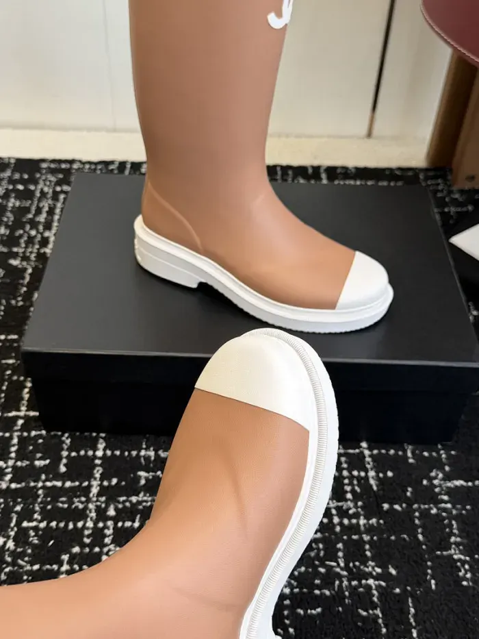 Cn Boots, alternate view