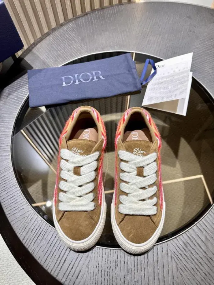 Dior Sneaker, alternate view