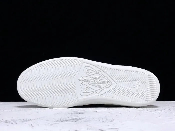 Gui Sneaker, alternate view