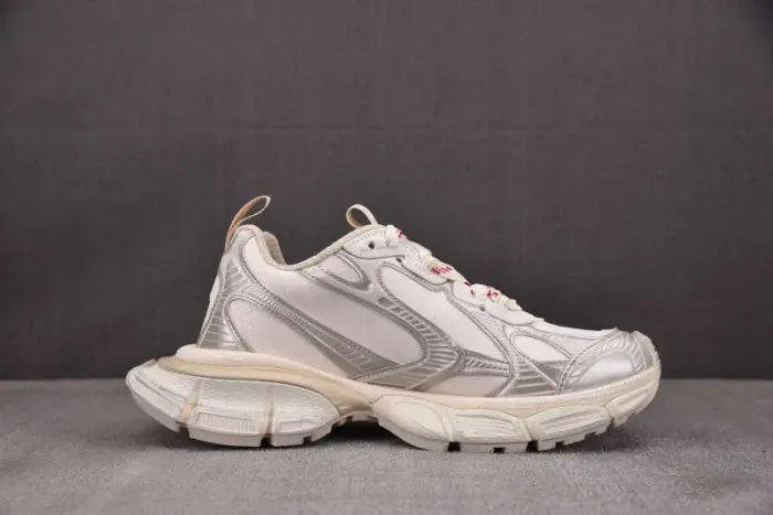 Balenciaga Sneaker, alternate view