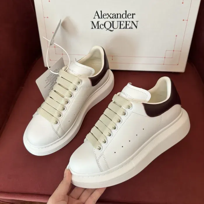 Alexander McQueen Sneaker