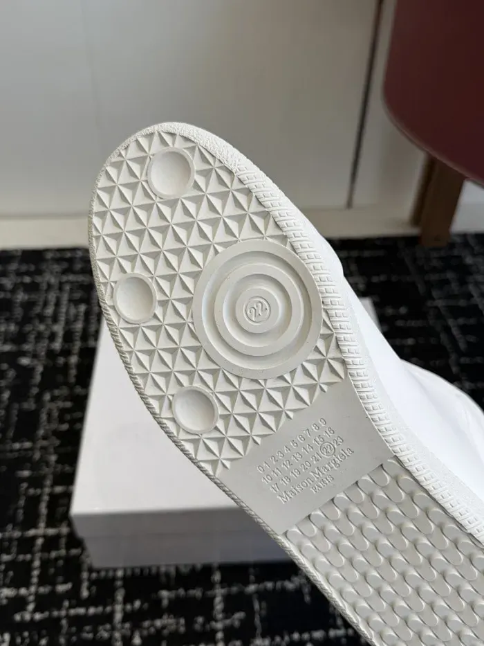 Maison Margiela Sneaker, alternate view