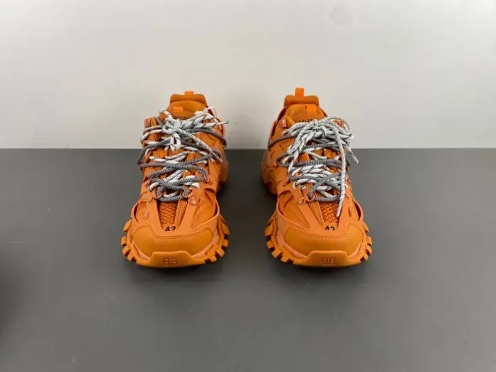 Balenciaga Sneaker, alternate view