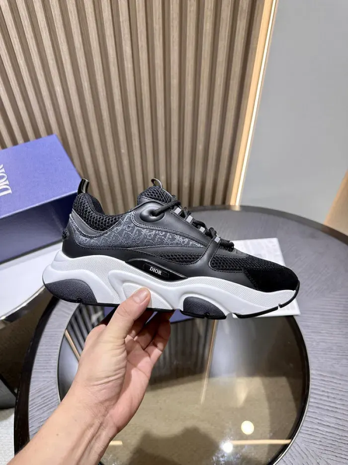 Dior Sneaker