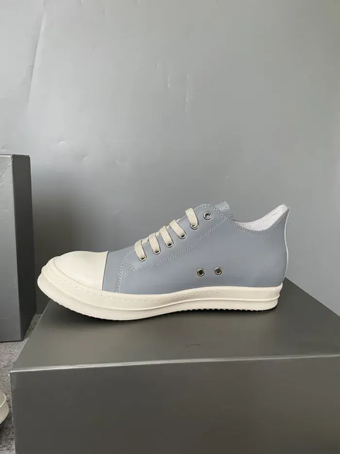 Rick Owens, alternate view