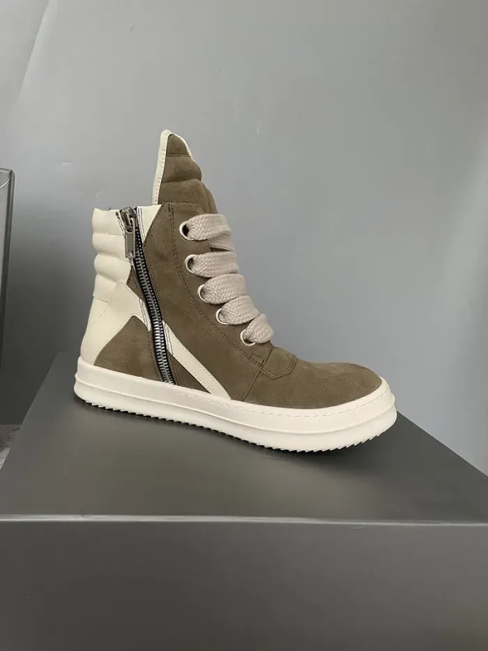 Rick Owens, alternate view