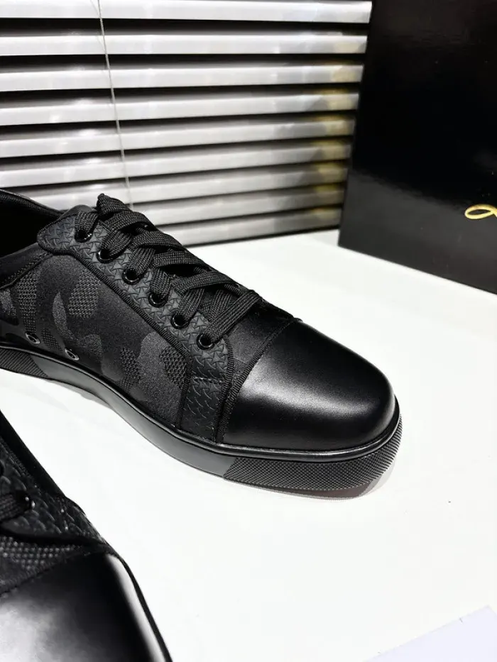 Cl Sneaker, alternate view