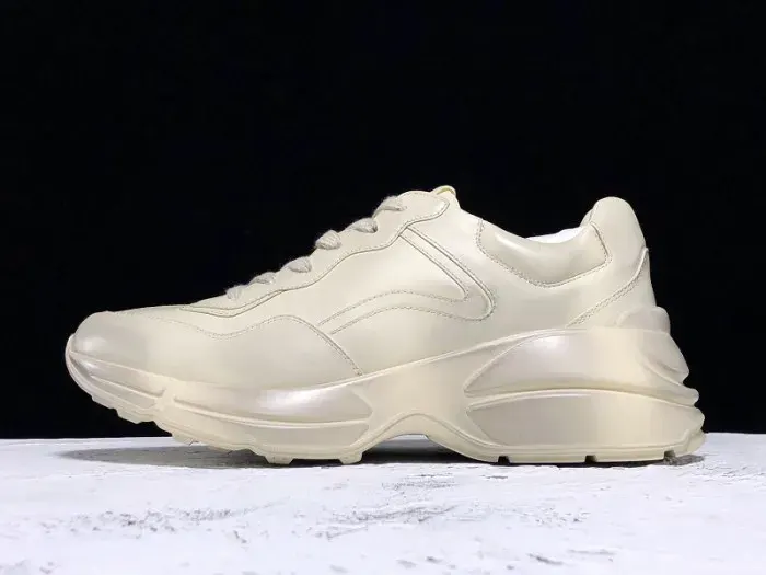 Gui Sneaker