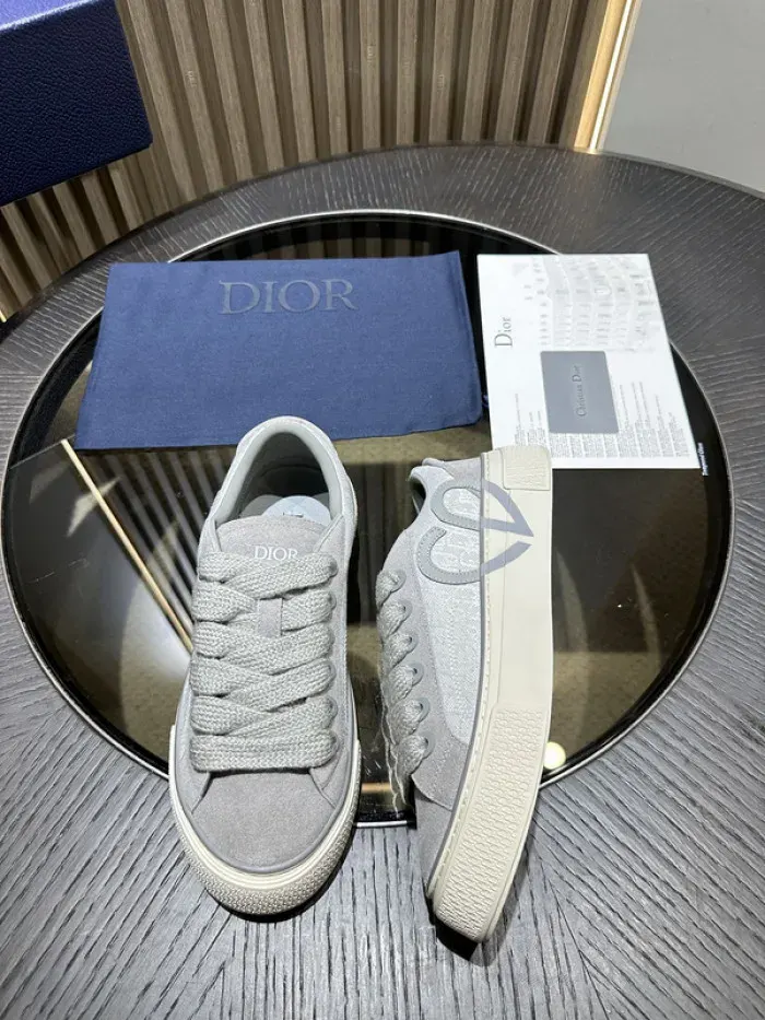 Dior Sneaker, alternate view