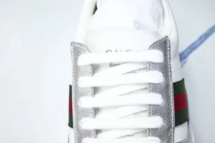 Gui Sneaker, alternate view