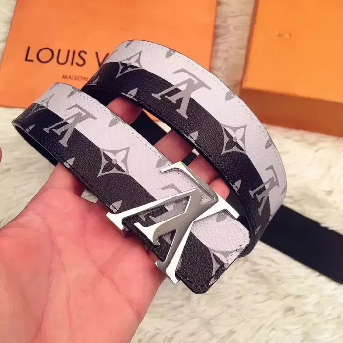 Louis Vuitton Belt Width 4.0 Cm, alternate view