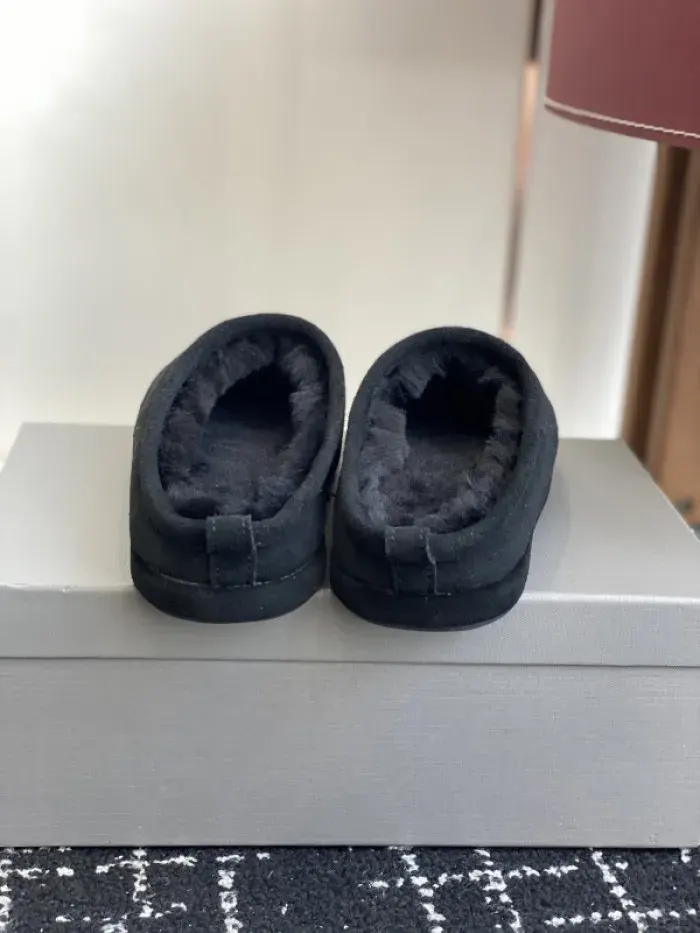 Bl Sandal, alternate view
