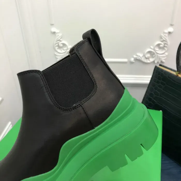 Bv Boots, alternate view