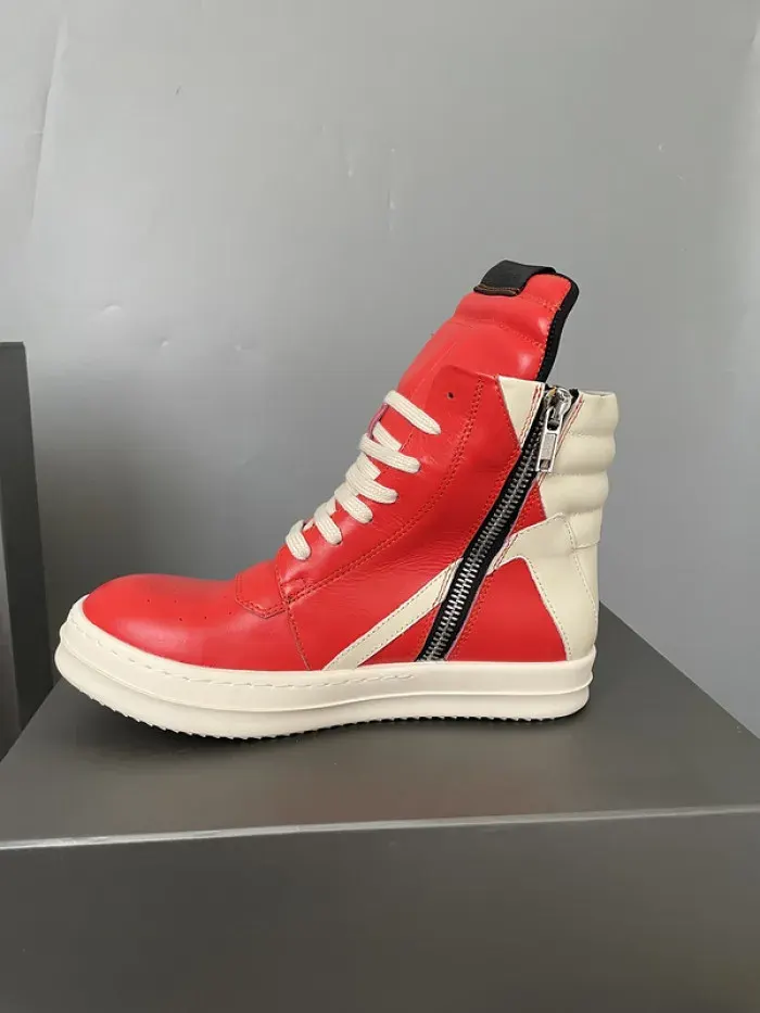 Rick Owens, alternate view
