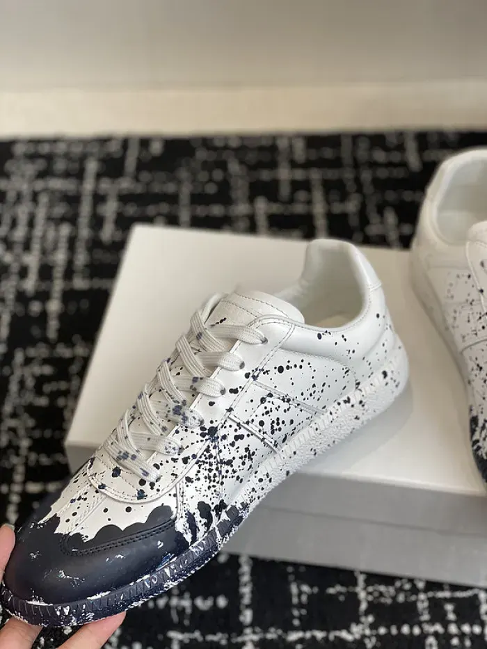 Maison Margiela Sneaker, alternate view