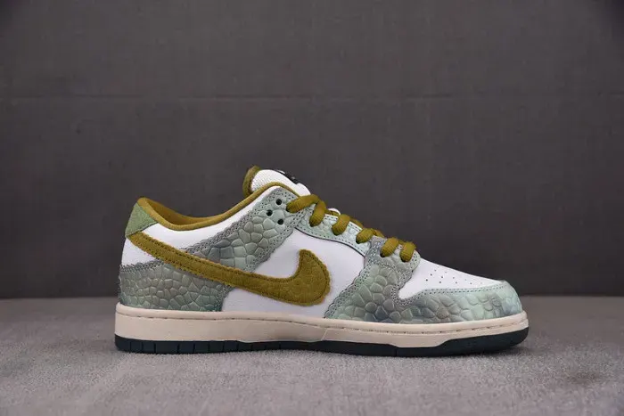 Nike Sb Dunk Low Alexis Sablone Chameleon Hj3386-300, alternate view