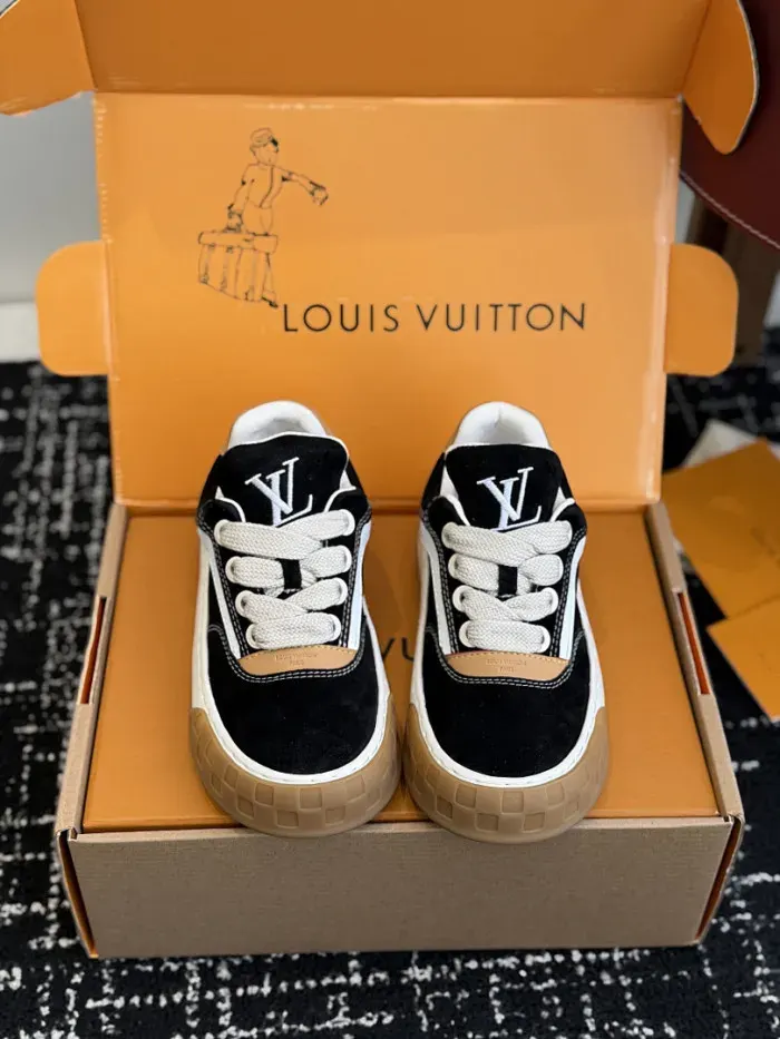Louis Vuitton Sneaker