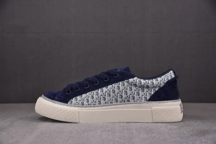 Dior Sneaker