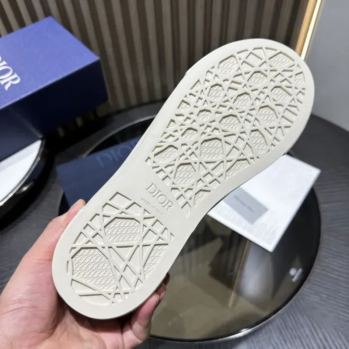 Dior Sneaker, alternate view