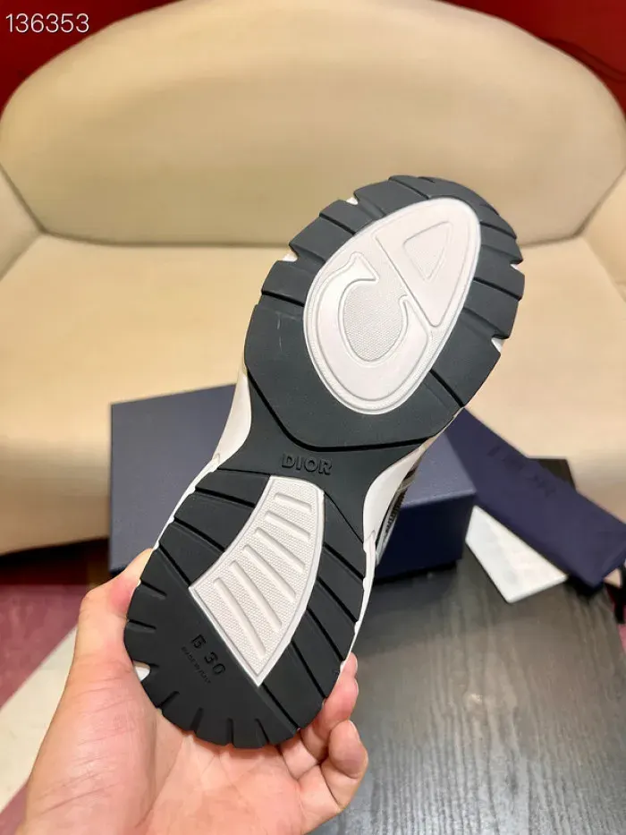 Dior Sneaker, alternate view