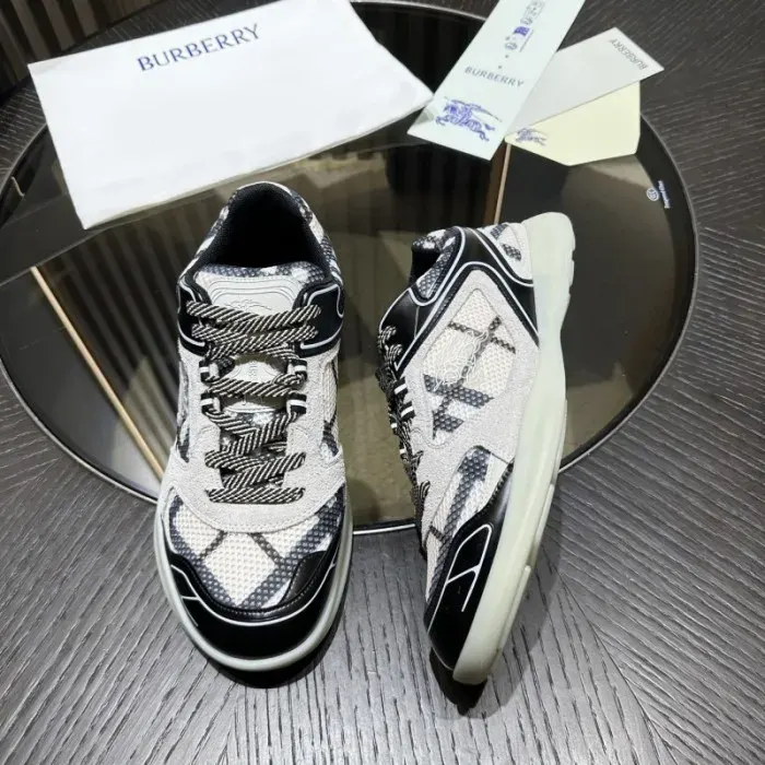 Bub Sneaker