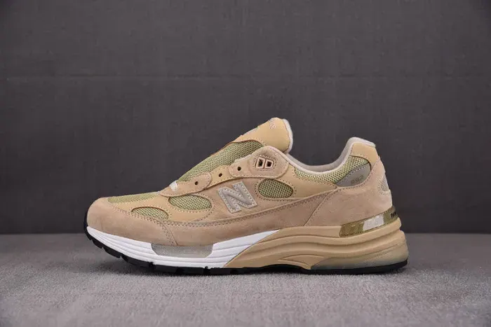 New Balance Sneaker