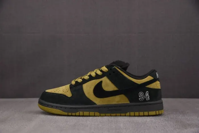 Nike Sb Dunk Low S*Pr1M1 94 Camper Green Hq8487-300