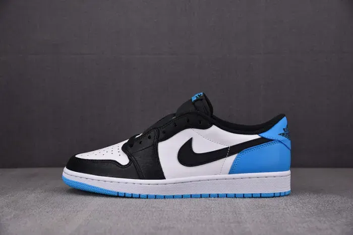 Air Jordan 1 Retro Low Og “Unc” Cz0790-104