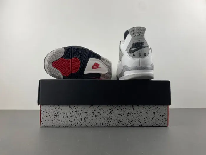 Air Jordan 4 Retro White Cement (2025) Fv5029-100, alternate view